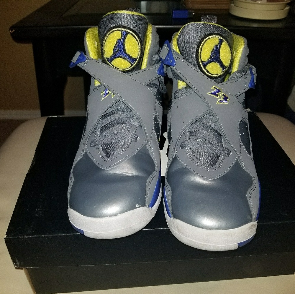 Air jordans 23 size 5